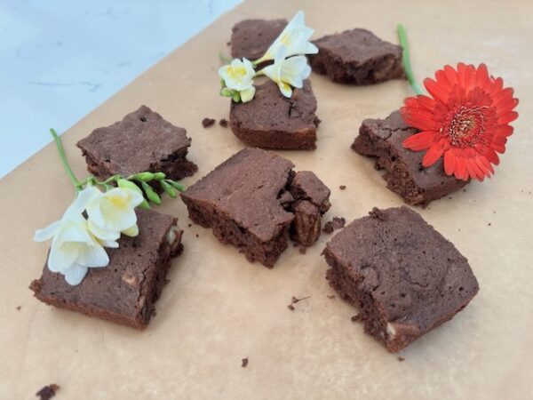 Home made brownies - Image 2